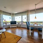 Strandbrise Lejlighed *